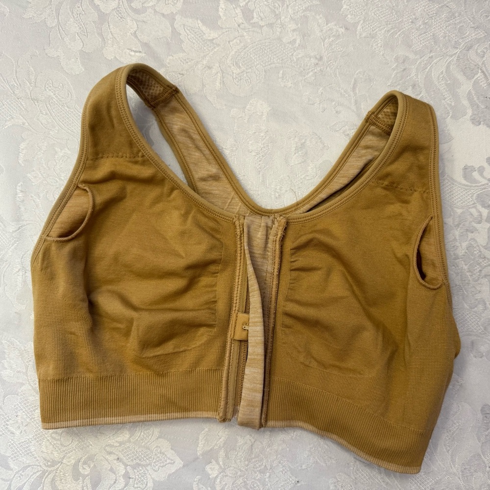 SHEFIT Size Med Lounge Bra Honey Wheat Sports Bra Zipper Front Wire Free 110004 - Picture 6 of 7
